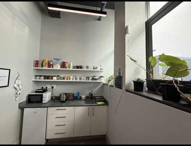 290M² OFFICE TO LET IN CLAREMONT